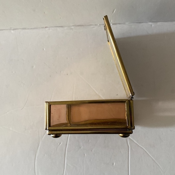 Vintage Square Brass & Sepia Glass Trinket Box mirrored bottom hinged round feet - Picture 5 of 8